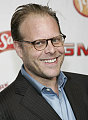 Alton Brown Receives a Peabody Award