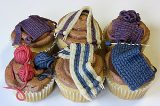 Yummy Link: Knit Night Cupcakes