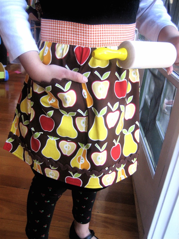 Yummy Link: Make Your Own Lined Apron Yummy Link: Make Your Own Lined Apron