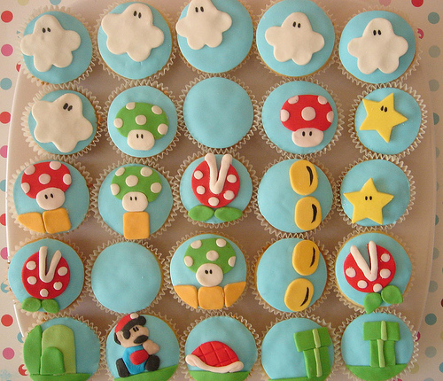 Edible Geek: Super Mario Cupcakes