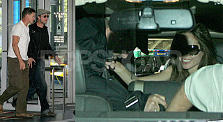 Brad Returns To Chicago, Angelina's Big Ol' Smile