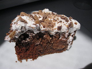 I Heart Candy: Heath Bar Cake