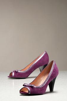 Marc by Marc Jacobs Pump with Silver Stones