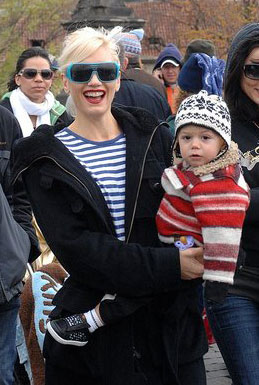 Wonder Woman: Gwen Stefani Wonder Woman: Gwen Stefani