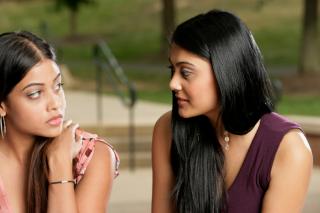 Should You Tell Someone When Her Makeup is "Off"?