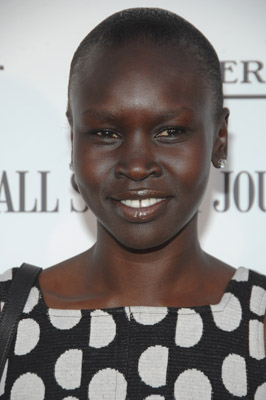 Makeup Tips for Deep-Complected Beauties