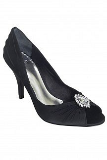 Miamonte pleat jewel mule at oasis-stores.com