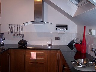 Su Casa: An Astonishingly Spotless Kitchen