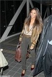 Lovin the new hair style! A change from the curls...