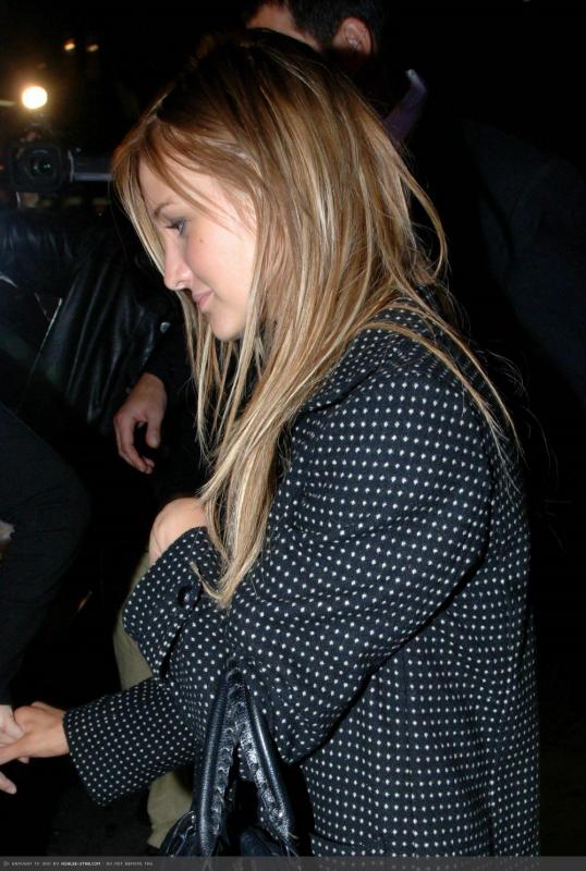 Ashlee Simpson Gets Pink for Victoria's Secret