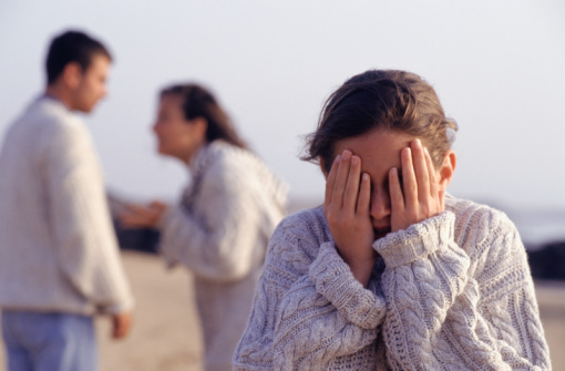 Dear Poll: Stay Together for the Sake of the Kids?