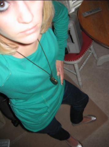 Look of The Day: Colorful Casual Cutie