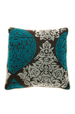 Throw Pillows: Accessorize Your Pad Throw Pillows: Accessorize Your Pad