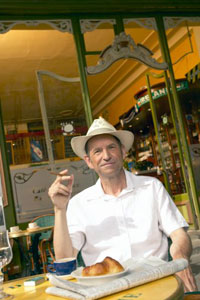 France To Ban Smoking in Public Places