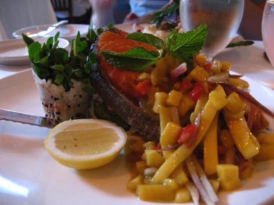 Savory Sights: Salmon and Mango Salsa