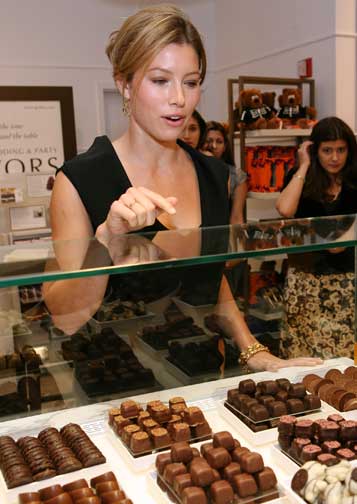 Jessica Biel Eats Chocolate Too! Jessica Biel Eats Chocolate Too!