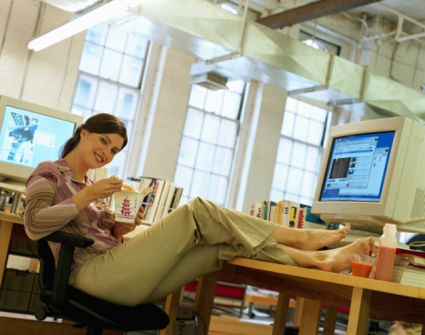 Office Lunch Etiquette: Don't Bring Smelly Food