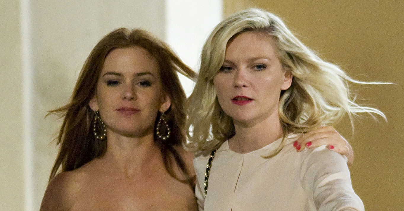 Kirsten Dunst and Isla Fisher on Bachelorette Set Pictures | POPSUGAR ...